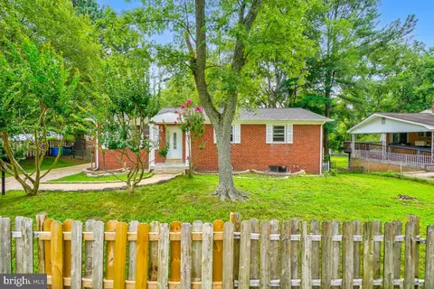 5630 Fisher Rd, Temple Hills, MD 20748