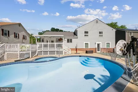 11909 Orvis Way, Laurel, MD 20708 photo 2