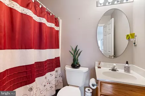 Bath - 8806 Charm Ct, Brandywine, MD 20613 photo 1 of 3