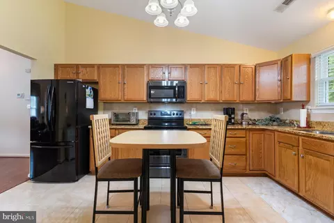 Kitchen - 8806 Charm Ct, Brandywine, MD 20613 photo 2 of 3