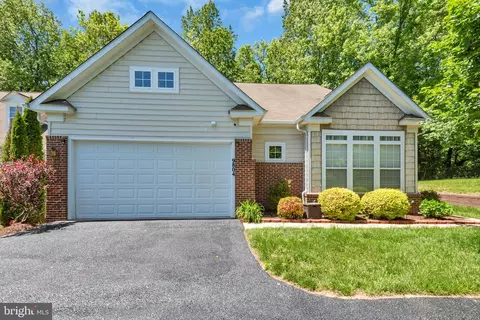 9804 Stonewood Ct, Marlboro, MD 20772
