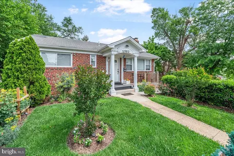 1902 Lebanon St, Hyattsville, MD 20783