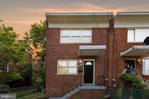 5817 Jamestown Rd, Hyattsville, MD 20782