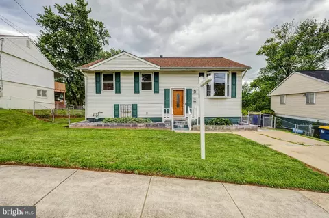 7905 Cawker Ave, Glenarden, MD 20706 photo 2
