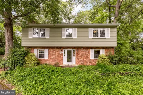6008 Hawthorne St, Cheverly, MD 20785