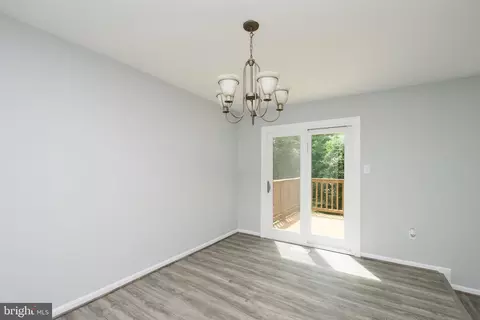 10303 Broom Ln, Lanham, MD 20706 photo 11