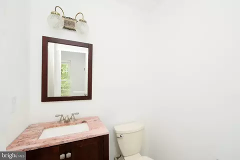 10303 Broom Ln, Lanham, MD 20706 photo 20