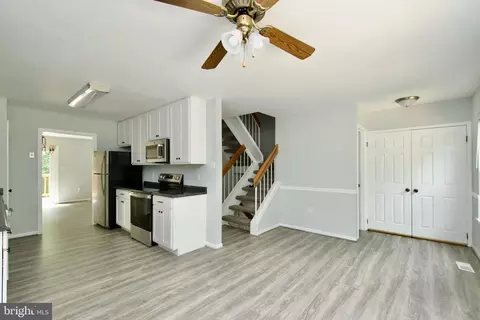 10303 Broom Ln, Lanham, MD 20706 photo 19