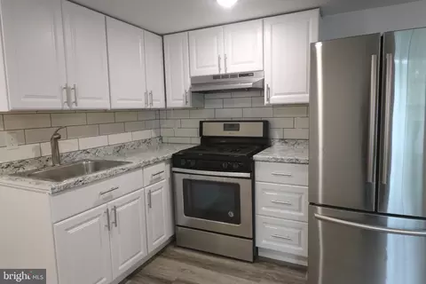 9520 Dogwood Park St, Capitol Heights, MD 20743