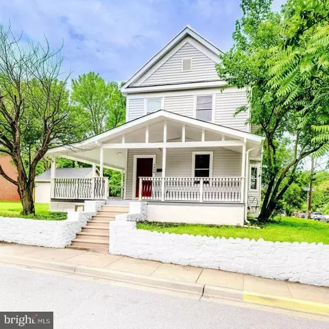 3608 Upshur St, Brentwood, MD 20722