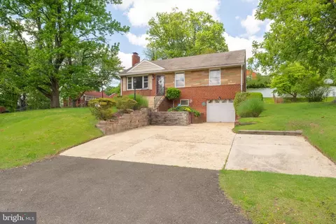 4618 Henderson Rd, Temple Hills, MD 20748