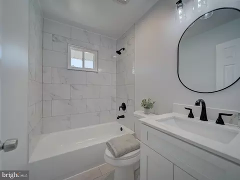 Bath - 9014 Volta St, Lanham, MD 20706 photo 1 of 6