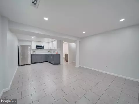 Living - 9014 Volta St, Lanham, MD 20706 photo 3 of 3