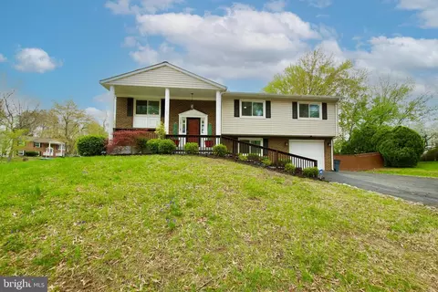 12400 Parkton St, Fort Washington, MD 20744