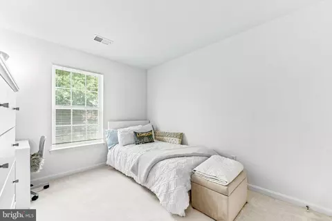 Bedroom - 10007 Tulip Tree Dr, Bowie, MD 20721 photo 3 of 3