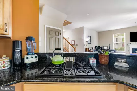 Kitchen - 6338 Kinsey Ter, Lanham, MD 20706 photo 4 of 8
