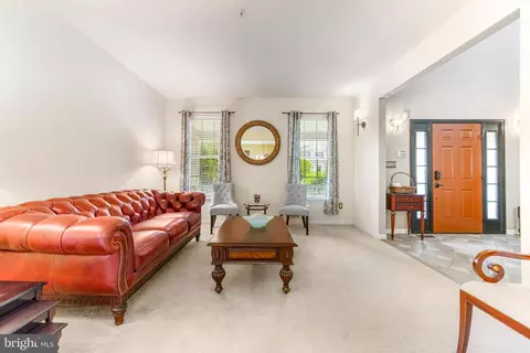 Entry Way - 6338 Kinsey Ter, Lanham, MD 20706 photo 4 of 7
