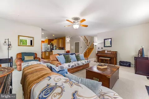 Living - 6338 Kinsey Ter, Lanham, MD 20706 photo 2 of 2
