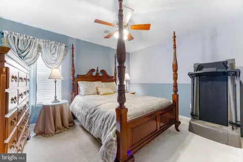 Bedroom - 6338 Kinsey Ter, Lanham, MD 20706 photo 3 of 8
