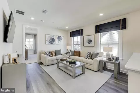 6501 Clubhouse Dr, Laurel, MD 20708 photo 24