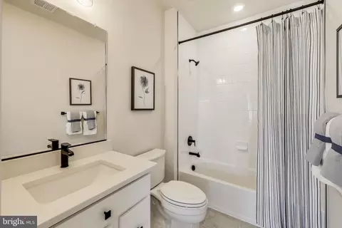 6501 Clubhouse Dr, Laurel, MD 20708 photo 35