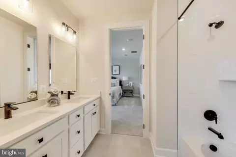6501 Clubhouse Dr, Laurel, MD 20708 photo 40