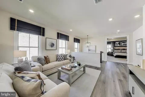 6501 Clubhouse Dr, Laurel, MD 20708 photo 25