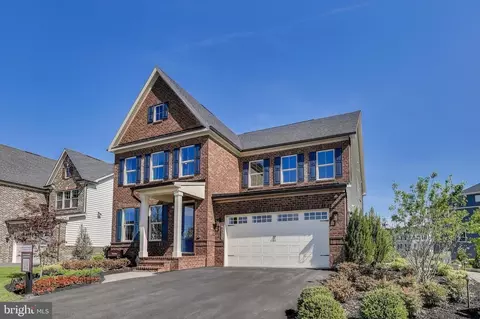 6501 Clubhouse Dr, Laurel, MD 20708 photo 4