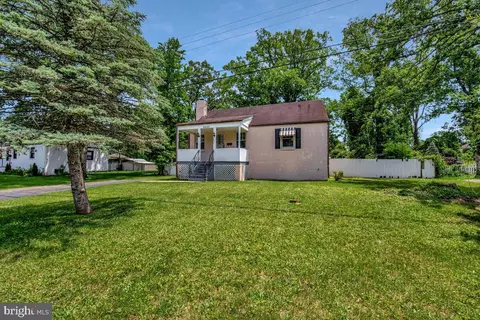 9425 Washington Blvd, Lanham, MD 20706 photo 4