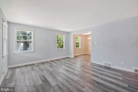 9425 Washington Blvd, Lanham, MD 20706 photo 5