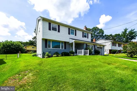 Exterior - 6936 Lamont Dr, Lanham, MD 20706 photo 2 of 10