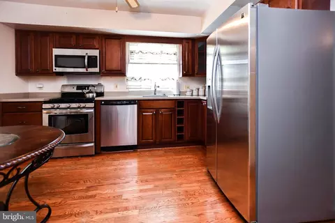 Kitchen - 6936 Lamont Dr, Lanham, MD 20706 photo 3 of 7