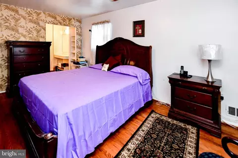 Bedroom - 6936 Lamont Dr, Lanham, MD 20706 photo 2 of 8