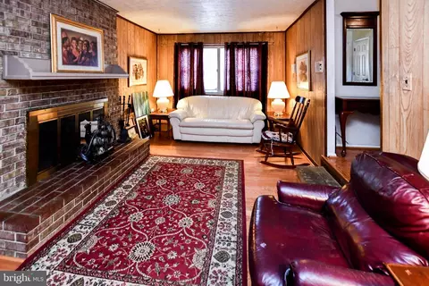 Living - 6936 Lamont Dr, Lanham, MD 20706 photo 1 of 1