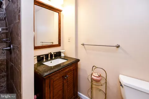 Bath - 6936 Lamont Dr, Lanham, MD 20706 photo 4 of 7