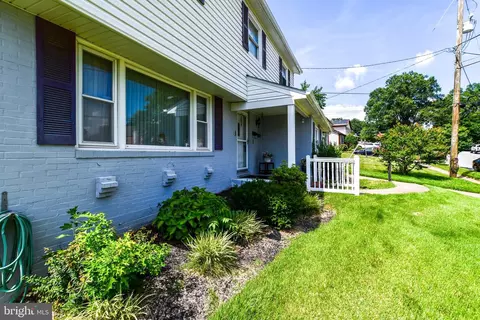 Exterior - 6936 Lamont Dr, Lanham, MD 20706 photo 3 of 10