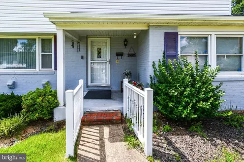 Exterior - 6936 Lamont Dr, Lanham, MD 20706 photo 7 of 10