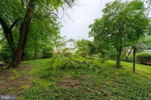 Exterior - 4905 Smithwick Ln, Bowie, MD 20720 photo 13 of 23