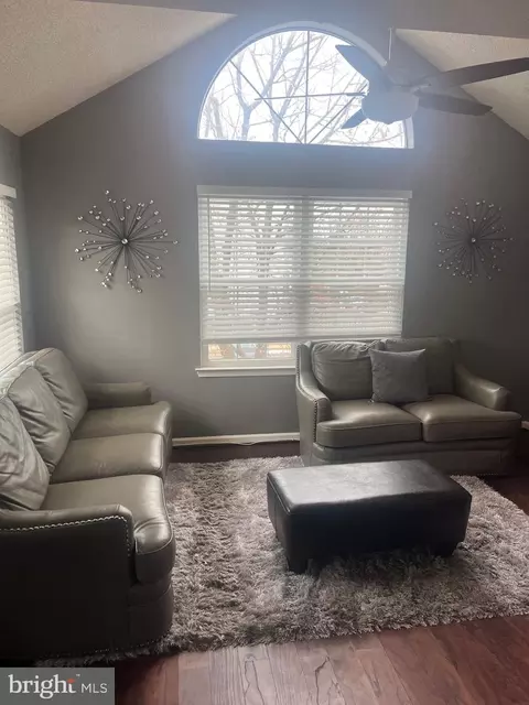 14059 Vista Dr #140, Laurel, MD 20707