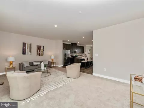 14716 Spring Haven Ln, Laurel, MD 20707 photo 9