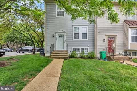 6029 Surrey Square Ln, District Heights, MD 20747