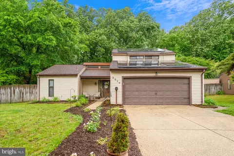 2210 Penfield Ln, Bowie, MD 20716