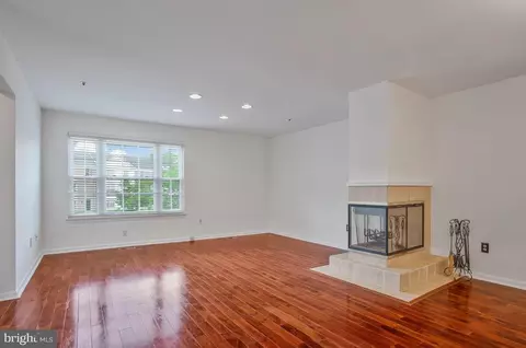 Living - 9213 Fairlane Pl, Laurel, MD 20708 photo 5 of 8