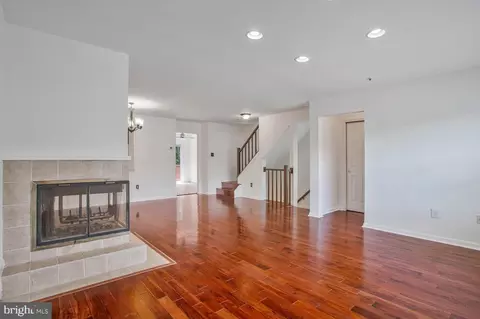 Living - 9213 Fairlane Pl, Laurel, MD 20708 photo 4 of 8