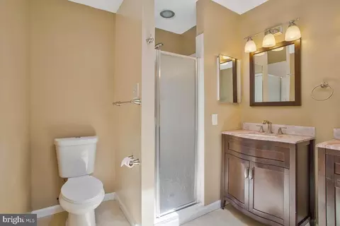 Bath - 9213 Fairlane Pl, Laurel, MD 20708 photo 3 of 5