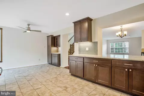 Entry Way - 9213 Fairlane Pl, Laurel, MD 20708 photo 6 of 7