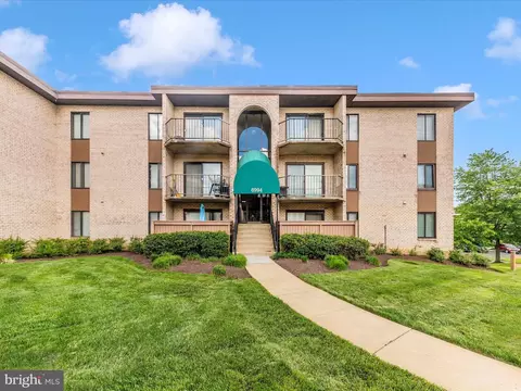6994 Hanover Pkwy #101, Greenbelt, MD 20770
