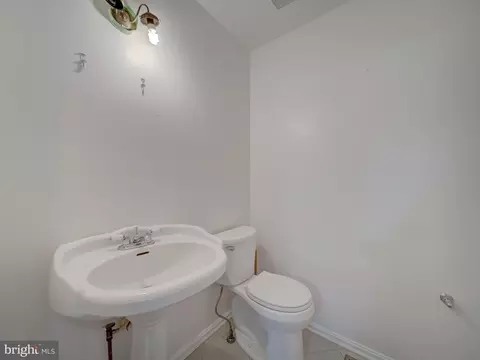 Bath - 10512 Storch, Lanham, MD 20706 photo 1 of 4