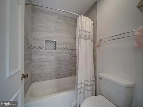 Bath - 10512 Storch, Lanham, MD 20706 photo 2 of 4