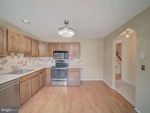 Entry Way - 10512 Storch, Lanham, MD 20706 photo 4 of 8